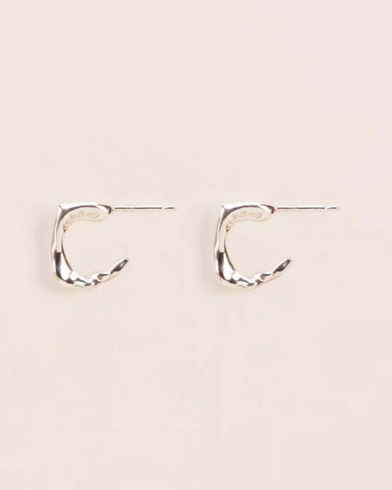 Wouters & Hendrix Small organic hoops in silver ESC017SS — Juweliers Paul
