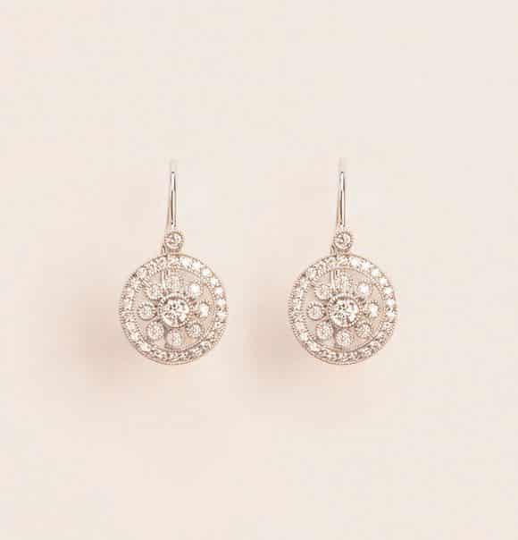 Wouters & Hendrix 18kt Leverback earrings with diamond EGD017WG
